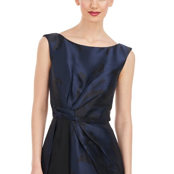 Kay Unger Amal Walk Thru Jumpsuit – Metallic Floral Jacquard Elegance - Picture 5 of 6